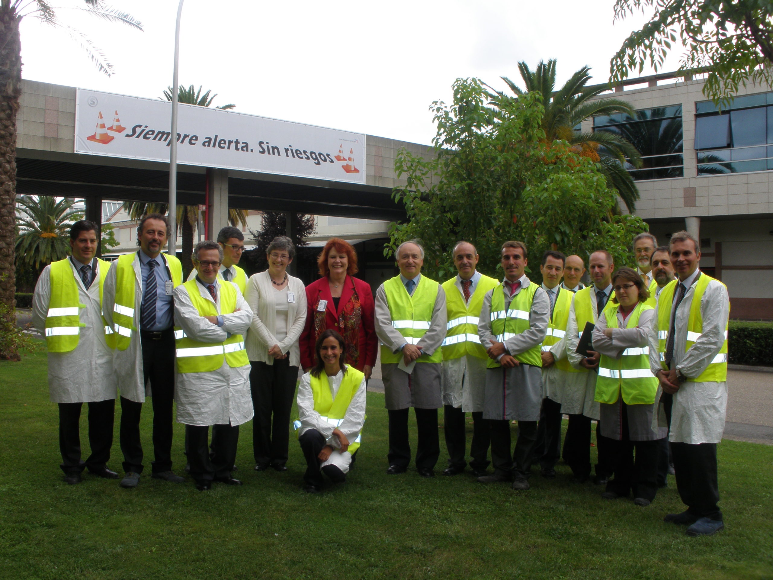 Directores Generales, junto a la experta mundial en Lean Manufacturing, Deborah Nightingale, en el Centro de Vigo de PSA Peugeot Citroën.