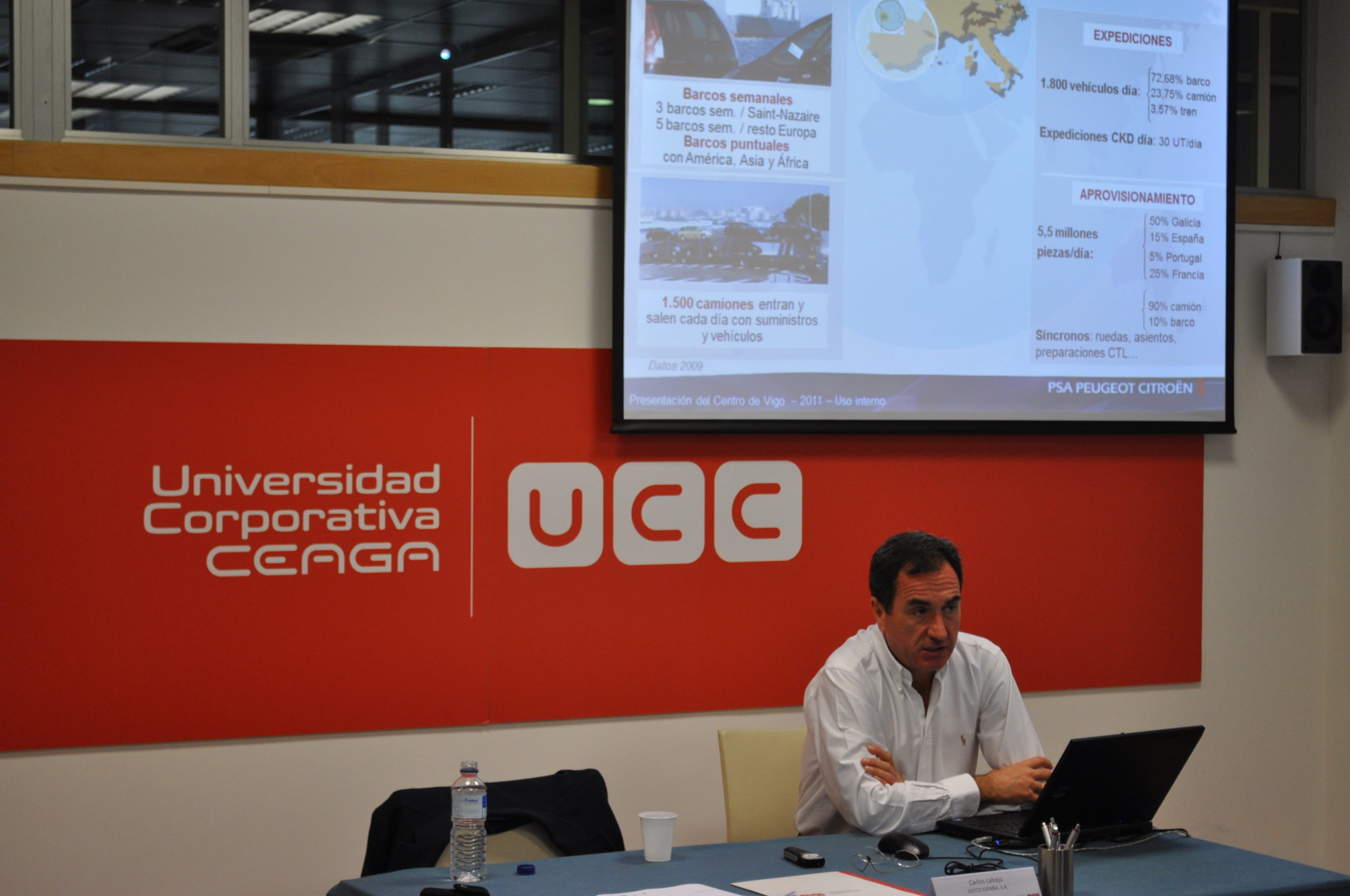 Carlos Labajo, Gerente de Gefco, durante su visita a la UCC.
